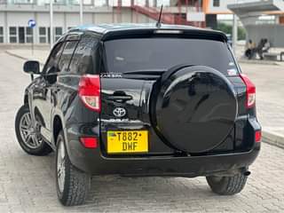 A picture of Toyota rav 4