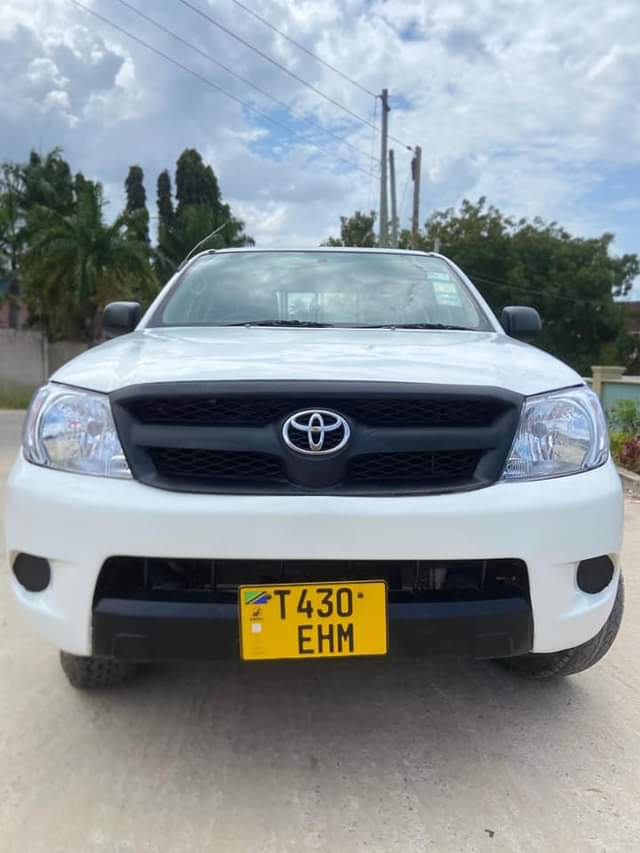 used toyota hilux