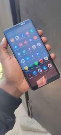 A picture of Samsung A9 kaliii
