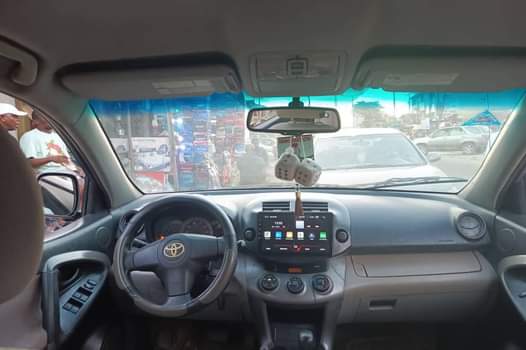 A picture of TOYOTA RAV4