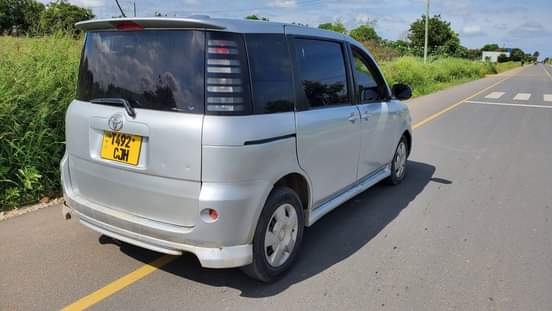 A picture of Toyota sienta