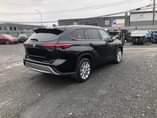 A picture of 2020 Toyota Highlander PLATINUM AWD