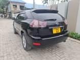A picture of HARRIER Y o m 2005 Engine Cc 2368 Mileage 99k