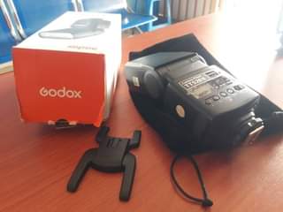 A picture of Goddox Speed light camera flashlight