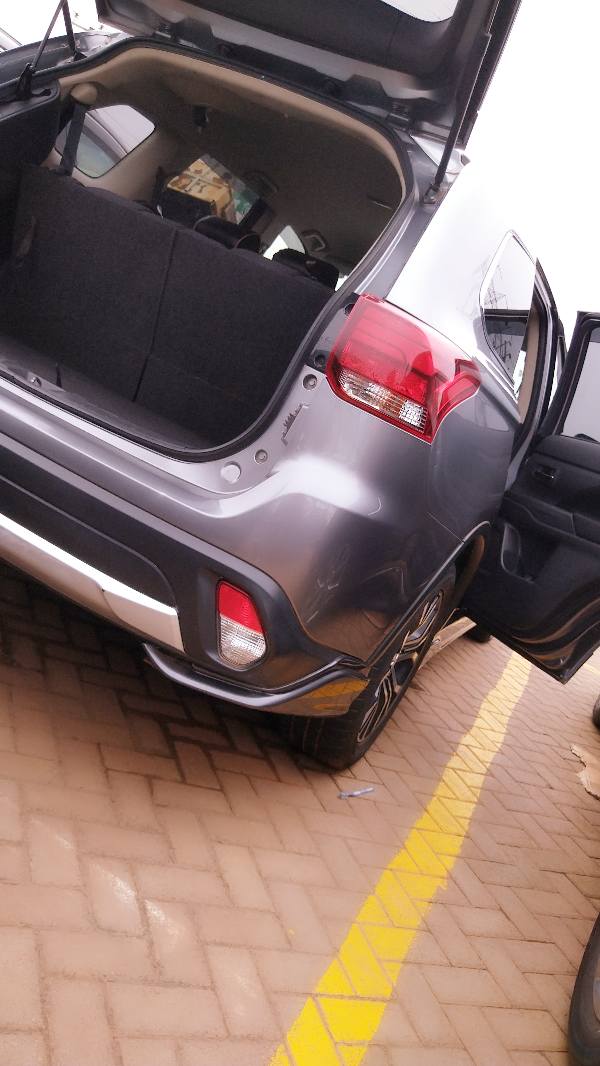 A picture of SELLING NOW. MITSUBISHI OUTLANDER _ 2016. CALL WHATSAPP 0757 999000