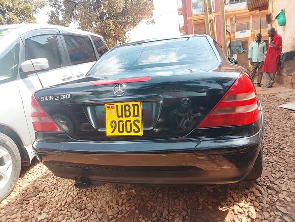 A picture of Benz slk open roof 16millions CALL 0786 92 82 59