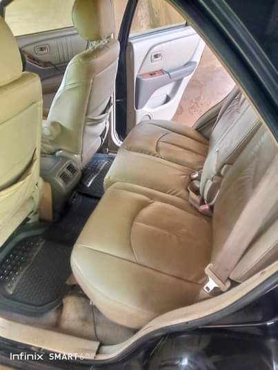 A picture of LEXUS 300 JEEP IN PERFECT WORKING CONDITION WITH CHILLING A