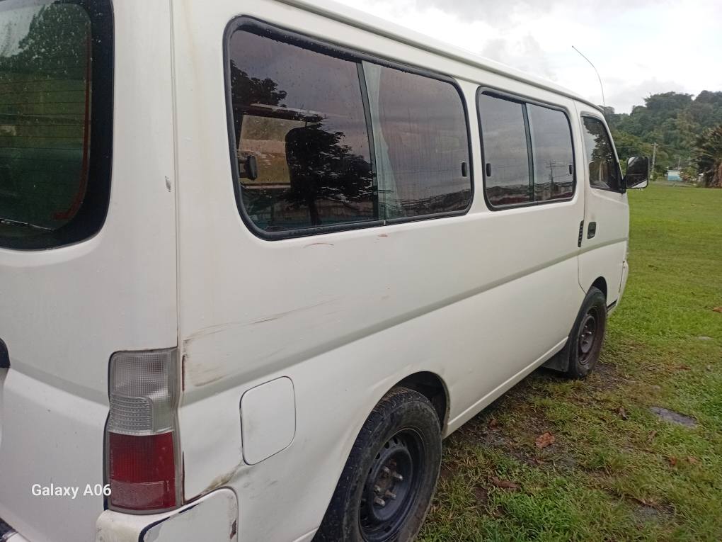 nissan e25