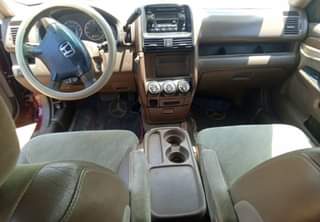 A picture of HONDA CR V
