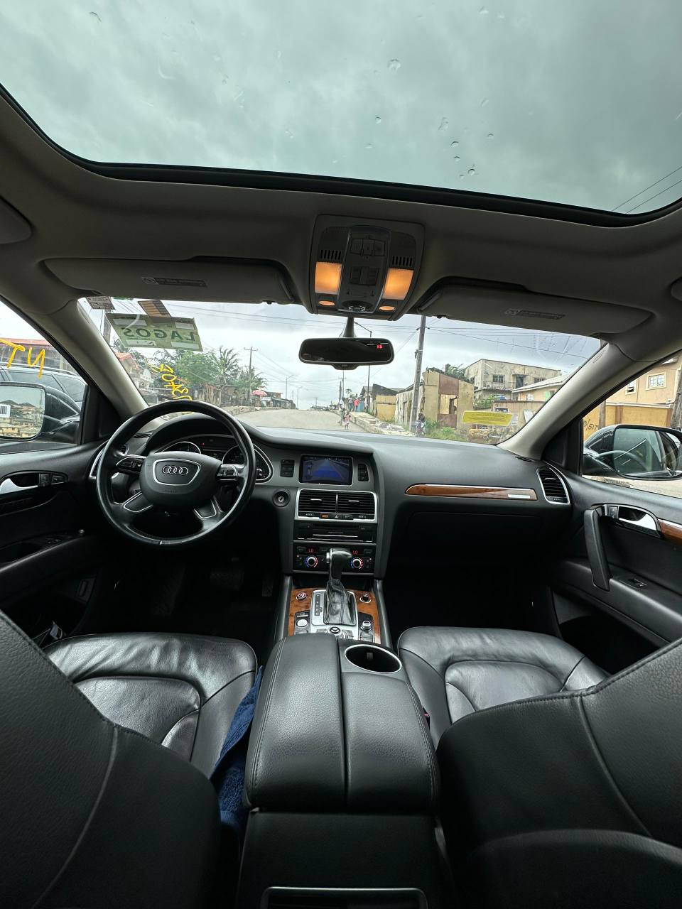 A picture of  Foreign Used 2015 Audi Q7 3.0T Quattro Fullest Option