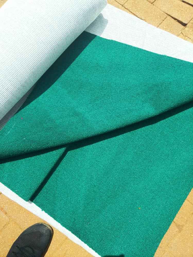 A picture of Wall to wall carpet