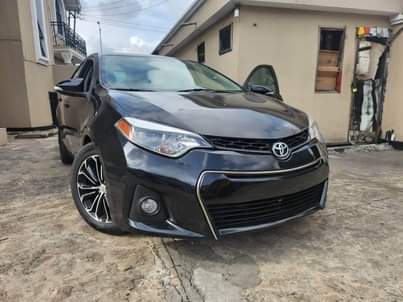 A picture of TOKUNBO 2015 Toyota CORROLA SPORT