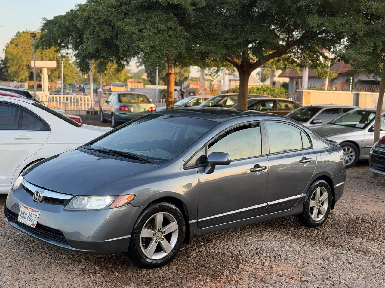 A picture of Honda civic Irobout