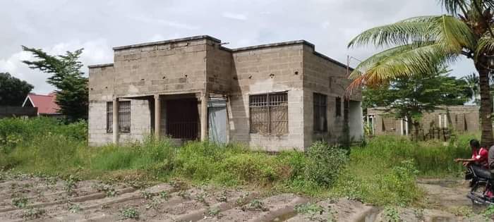 A picture of NYUMBA INAUZWA INATUPWA MILLION KUMI NA SITA 16 IPO KINYAMWEZI