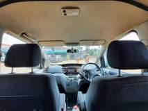 A picture of Toyota Noah for Sale