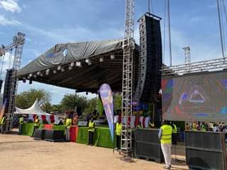 A picture of Stage PA system screens and lights
