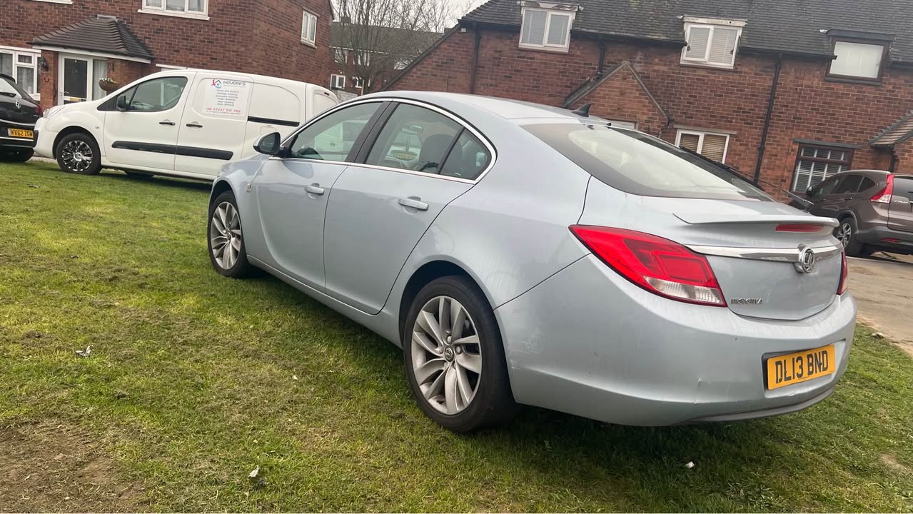 vauxhall insignia