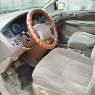 A picture of Toyota sieana