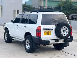 A picture of Nissan patrol