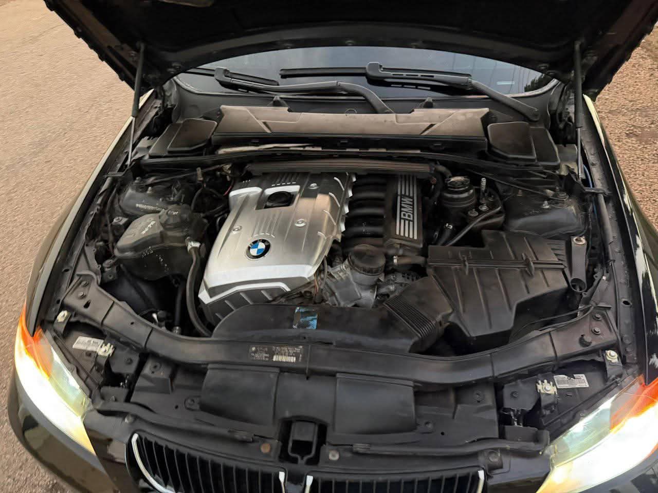 A picture of 2010 BMW series 3