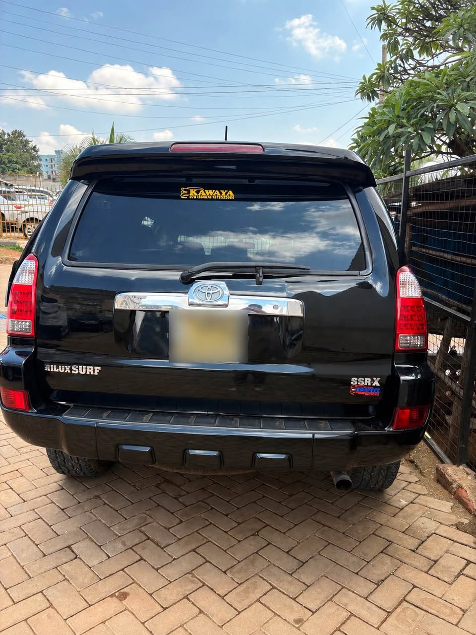 A picture of Toyota Hilux surf