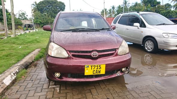 A picture of Toyota platz