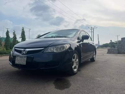 A picture of 2007 Honda Civic Irobot