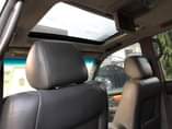 A picture of 05 LEXUS