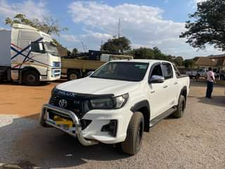 used toyota hilux