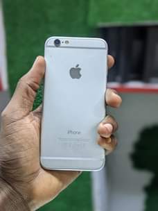 A picture of I phone 6 gb 64