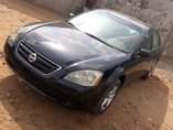 A picture of Nissan Altima 2004 