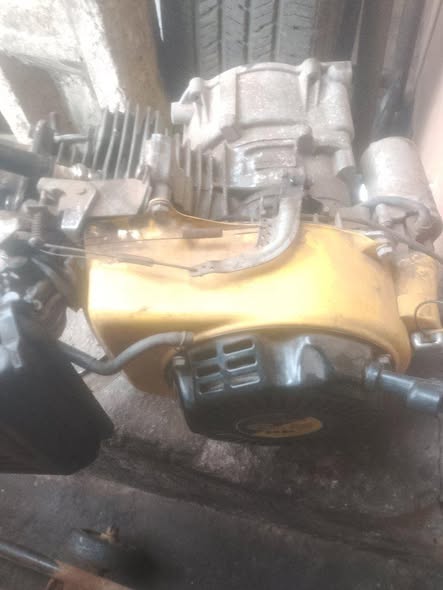 A picture of Half and top engine sumec firman