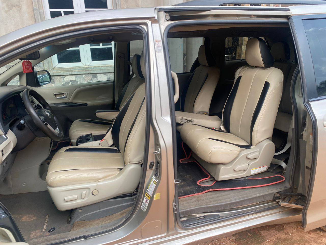 A picture of TOYOTA SIENNA XLE 2015 MODEL