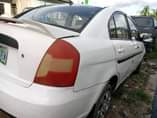 A picture of Hyundai 07048157594