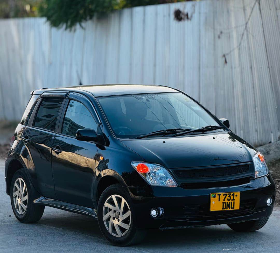 A picture of TOYOTA IST INAUZWA