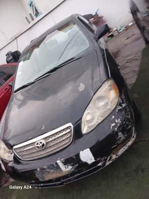A picture of Toyota Corolla 2004 model body needs repackaging ac Is working
