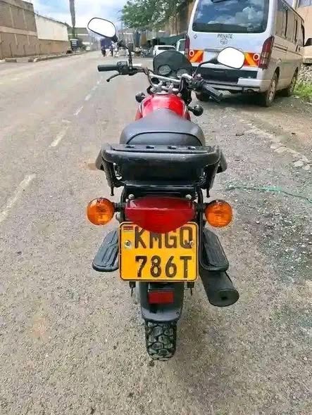 bajaj boxer