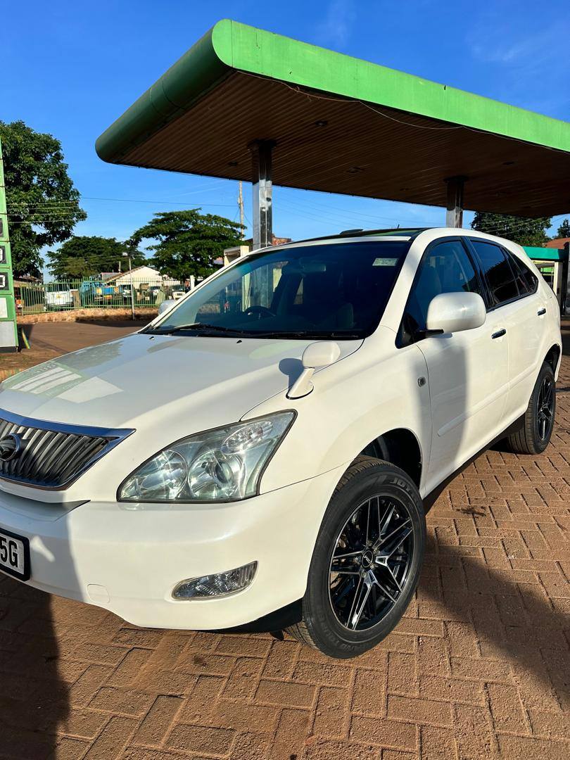 A picture of HARRIER 41M CALL 0701488581 WHAT S APP 0776417404