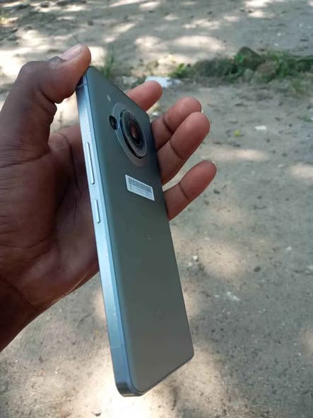 A picture of Aquous R7