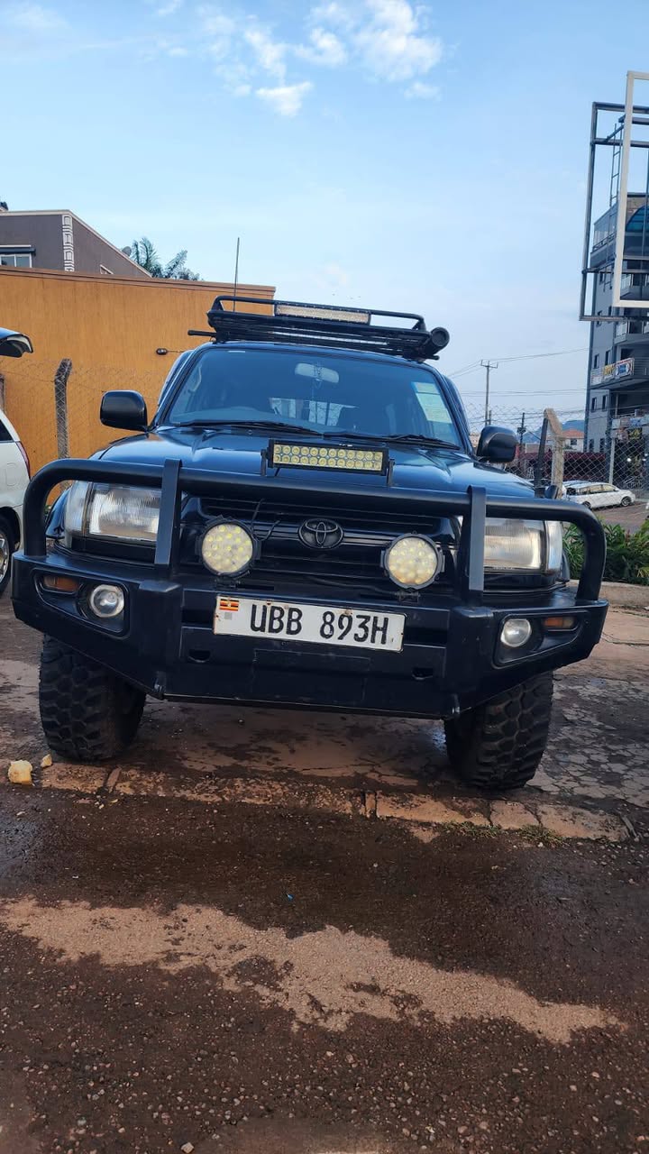 used toyota hilux