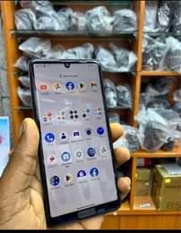 A picture of AQUOS SENSE 5G