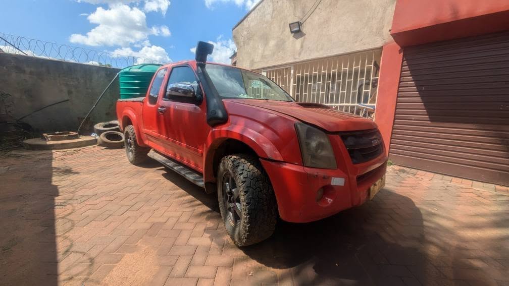 classifieds/cars isuzu