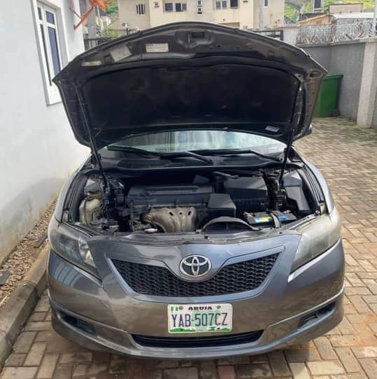 A picture of Toyota Camry SE