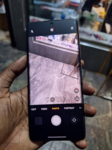 A picture of Oppo Reno 10 5G 512gb