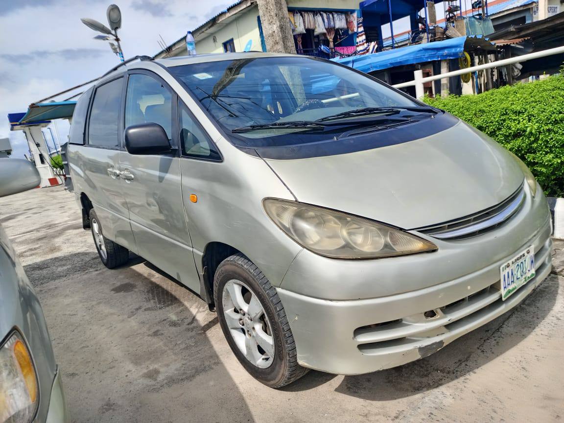 A picture of Toyota previa