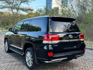 A picture of 2017 LANDCRUISER VXR 0714058883 TOYOTA