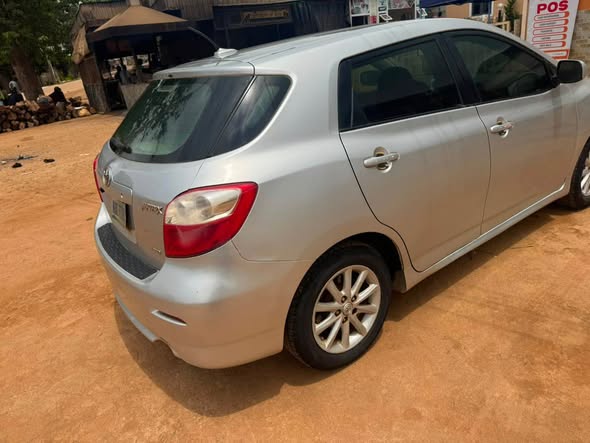 A picture of Toyota matrix