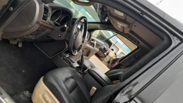 A picture of Toyota land cruiser 2015 Bulletproof With Allocation