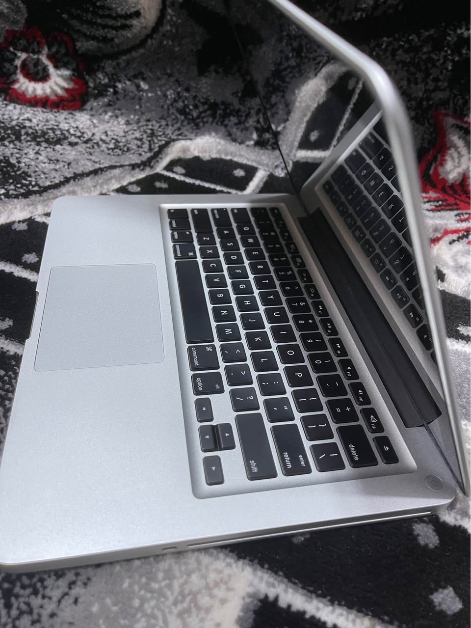 A picture of MacBook Pro 2011