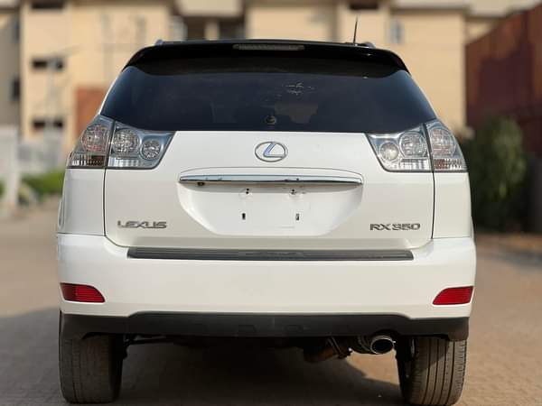 A picture of Extremely Clean Toks 2008 Lexus RX350 with full duty N7